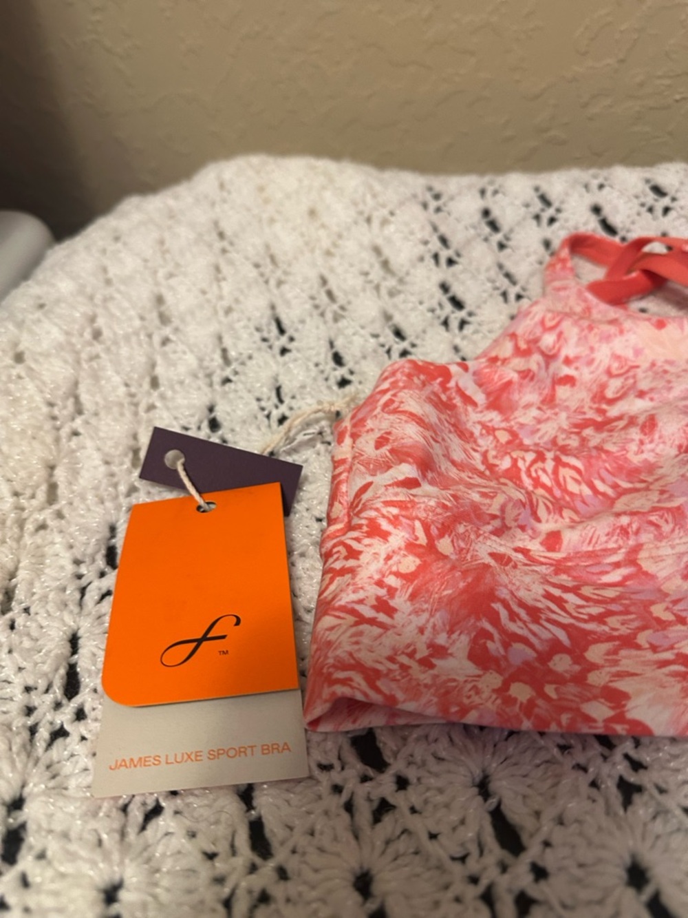 Freely Girls/Women’s size Large Coral Floral High-Neck Sports Bra NWT - Picture 7 of 8